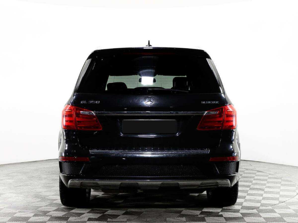 Mercedes-Benz GL-Класс с пробегом — 2015 год. Фото: #4