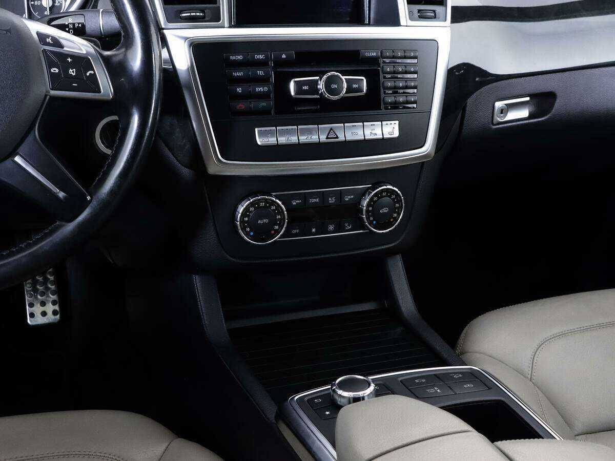 Mercedes-Benz GL-Класс с пробегом — 2015 год. Фото: #8