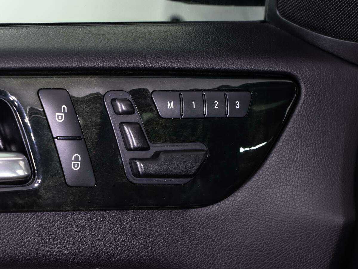 Mercedes-Benz GL-Класс с пробегом — 2015 год. Фото: #16