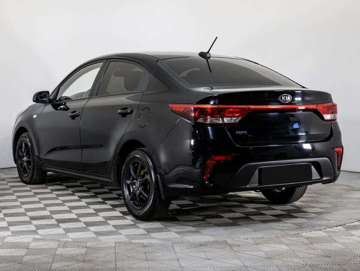 Kia Rio с пробегом — 2017 год. Фото: #6