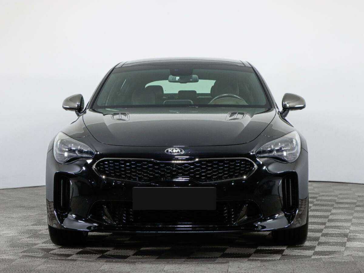 Kia Stinger с пробегом — 2018 год. Фото: #1