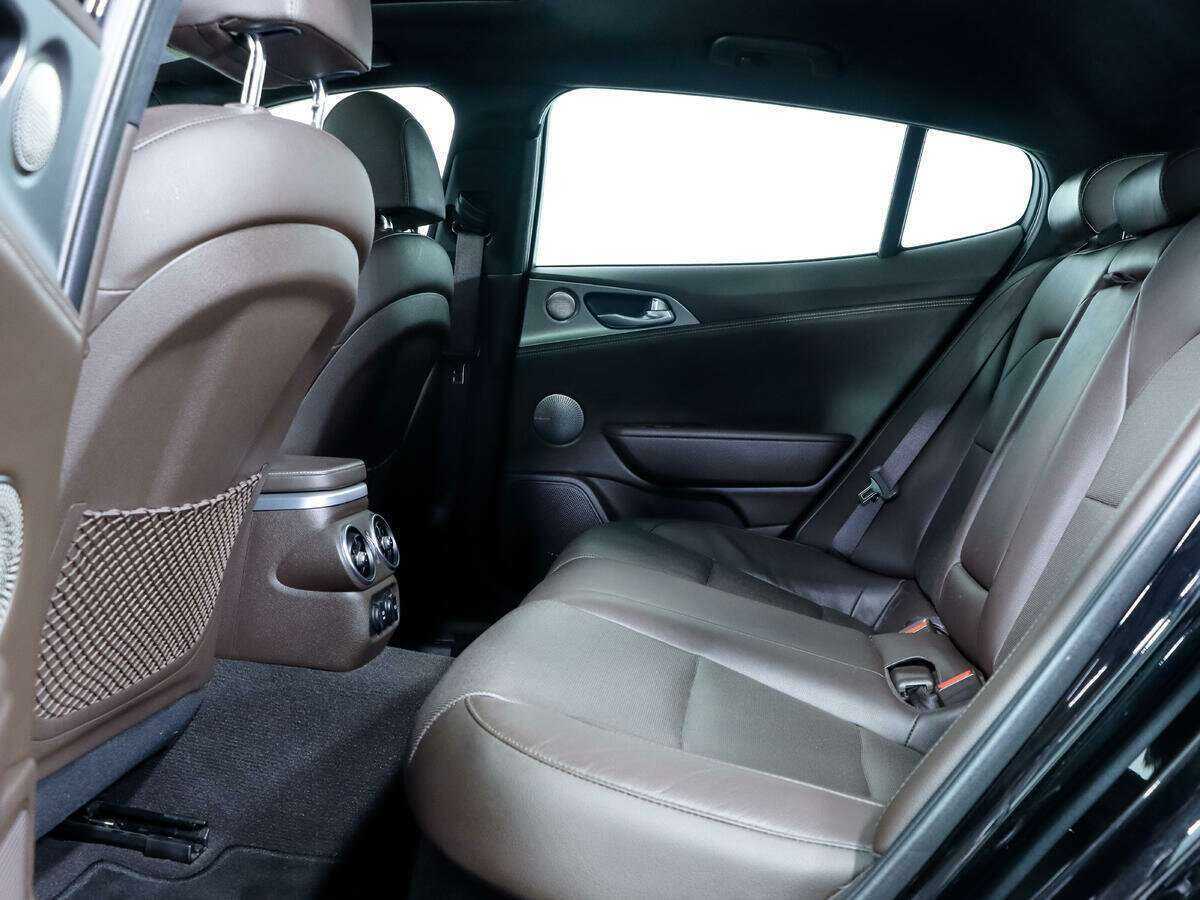 Kia Stinger с пробегом — 2018 год. Фото: #6