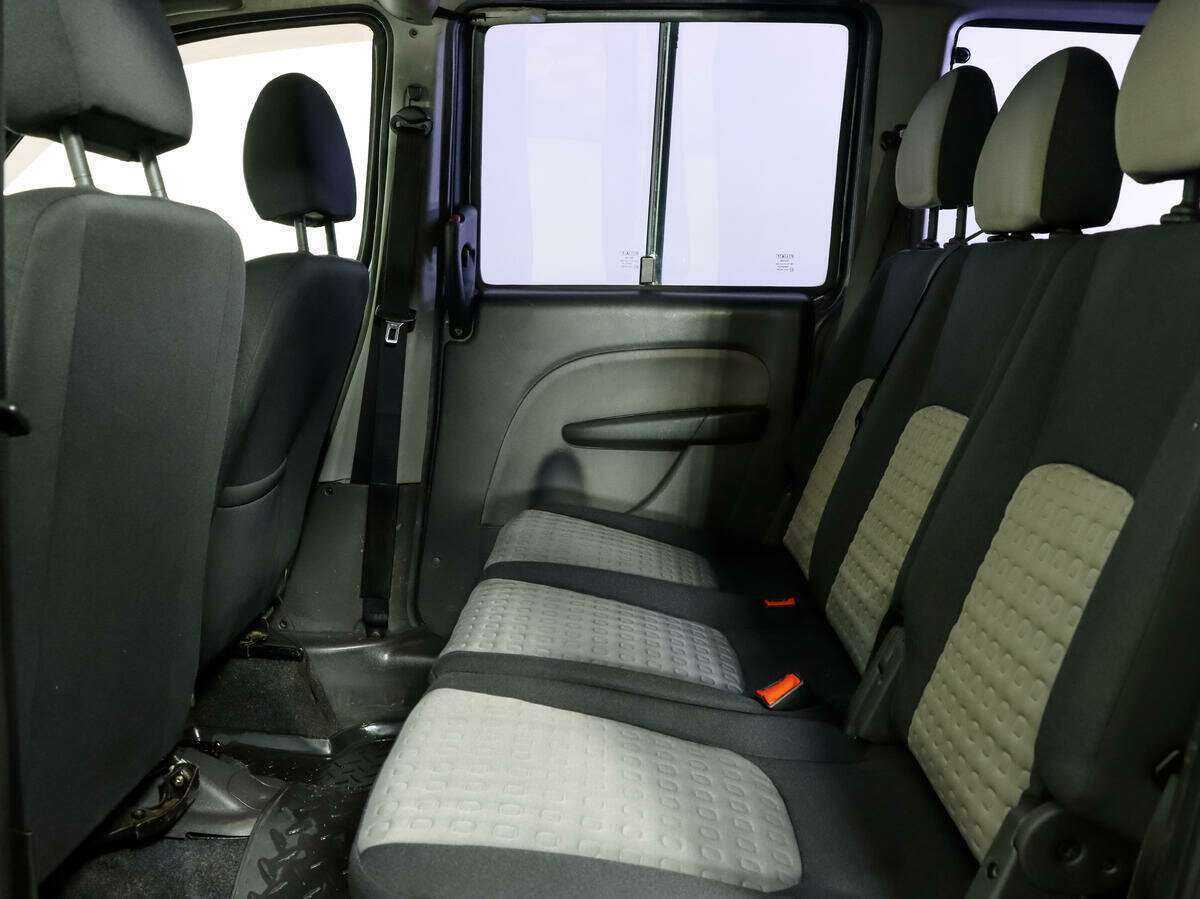 Fiat Doblo с пробегом — 2008 год. Фото: #10