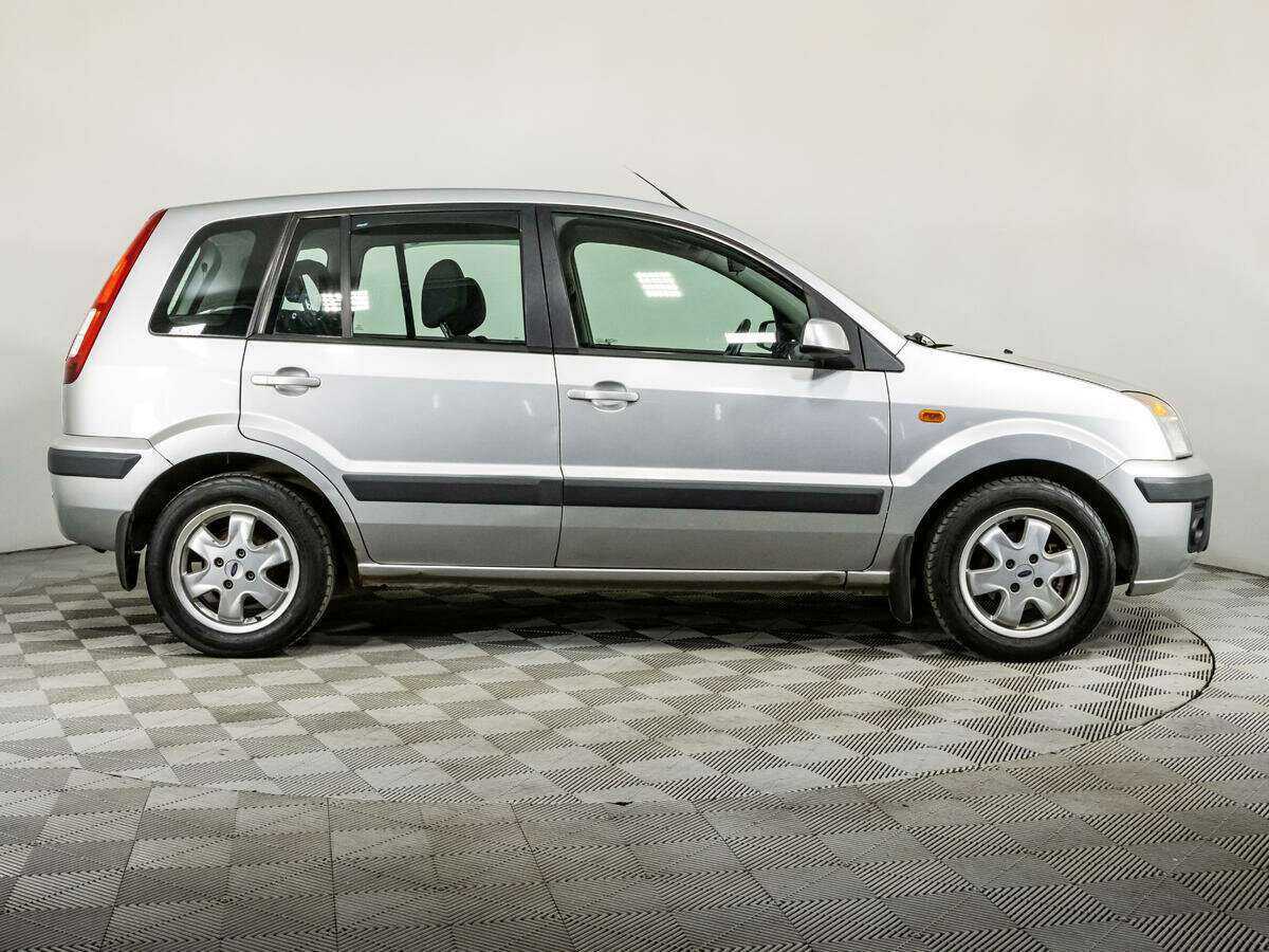 Ford Fusion с пробегом — 2009 год. Фото: #3