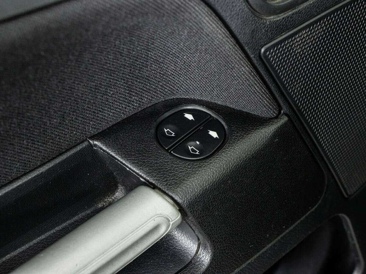 Ford Fusion с пробегом — 2009 год. Фото: #14