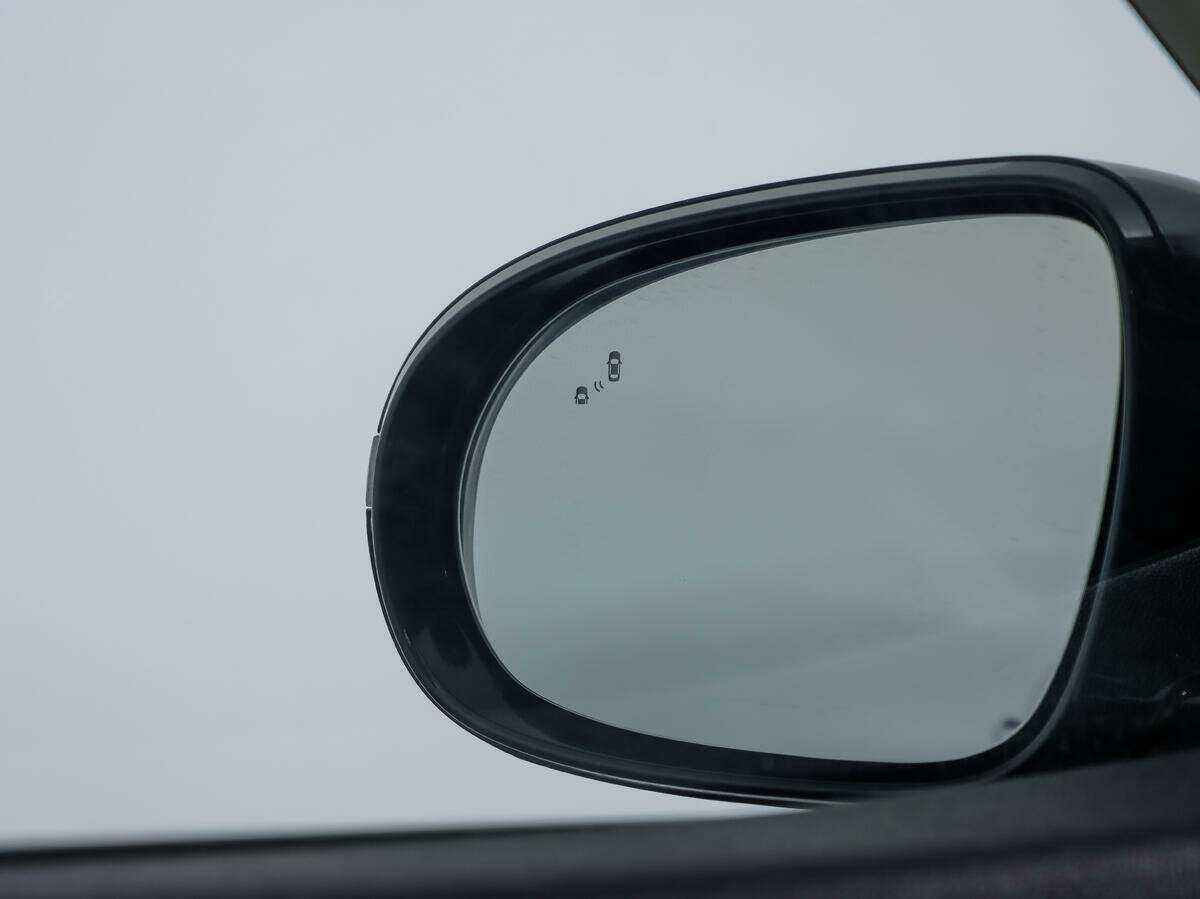 Kia Sorento с пробегом — 2017 год. Фото: #13