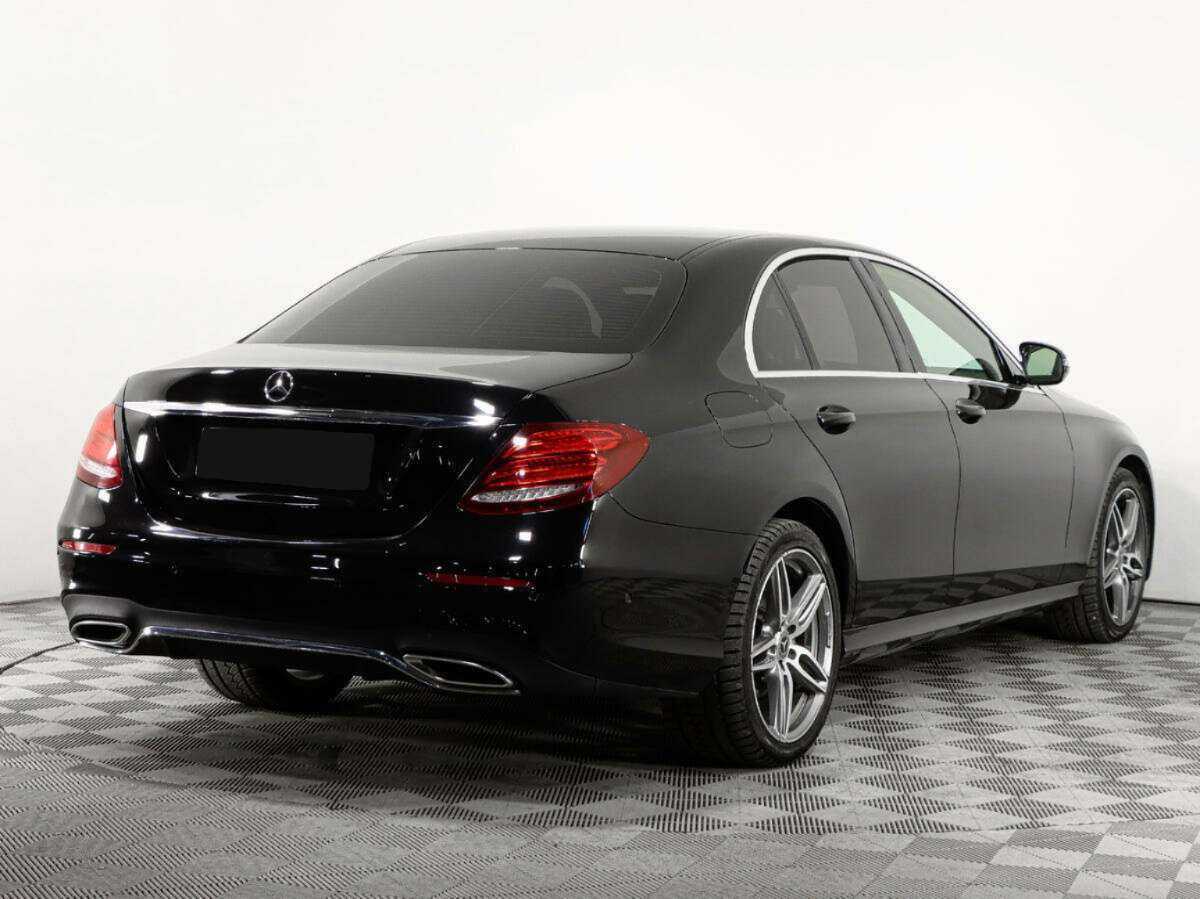 Mercedes-Benz E-Класс с пробегом — 2019 год. Фото: #4