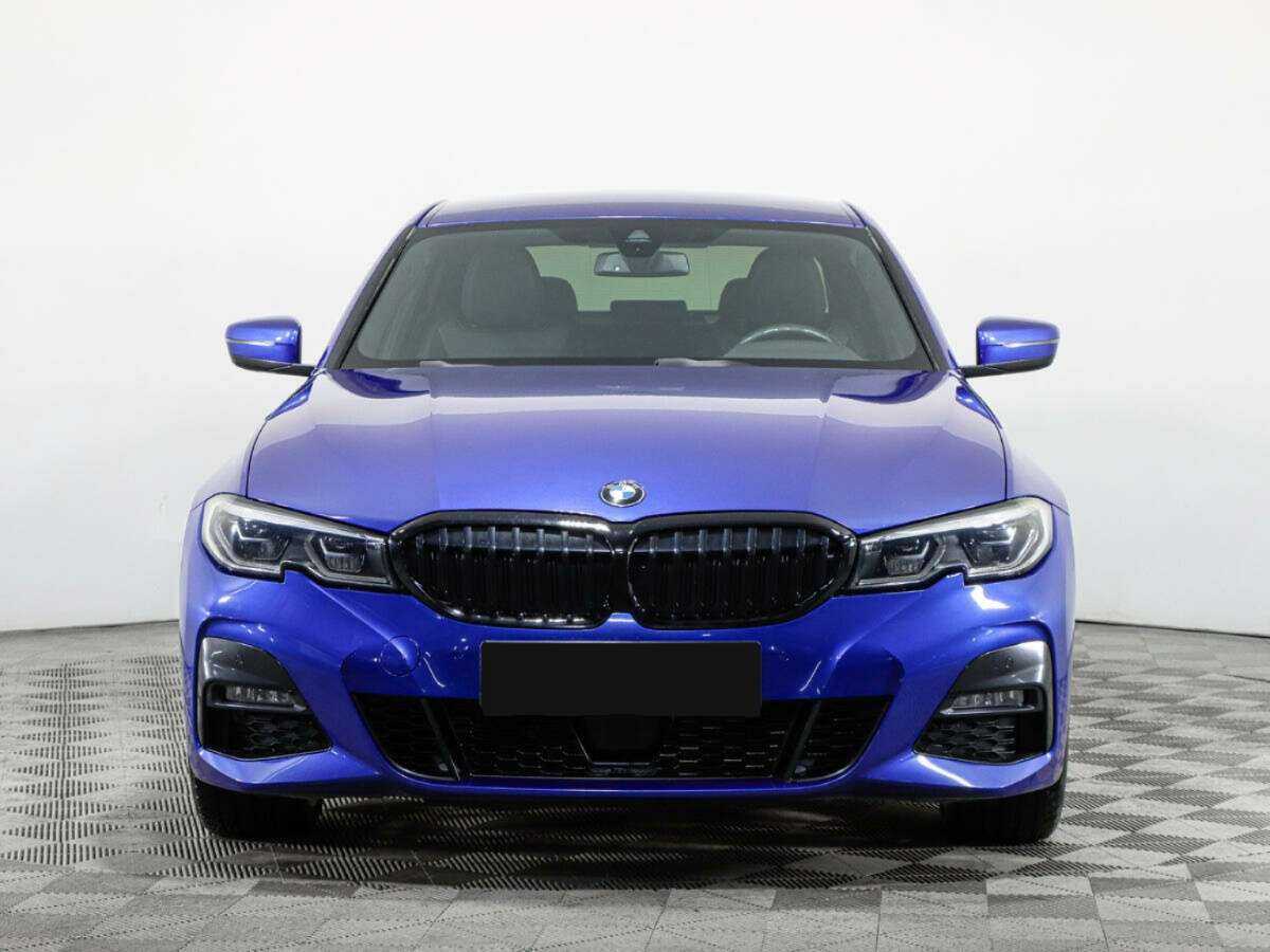 BMW 3 серии с пробегом — 2020 год. Фото: #1