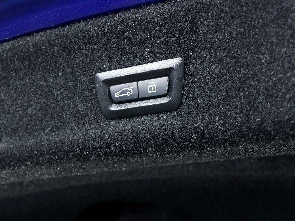 BMW 3 серии с пробегом — 2020 год. Фото: #12