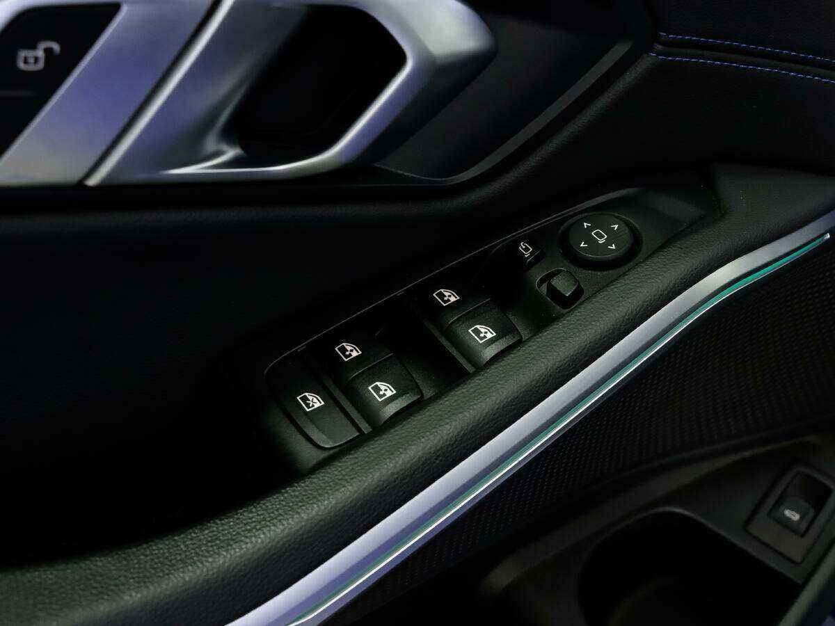 BMW 3 серии с пробегом — 2020 год. Фото: #17