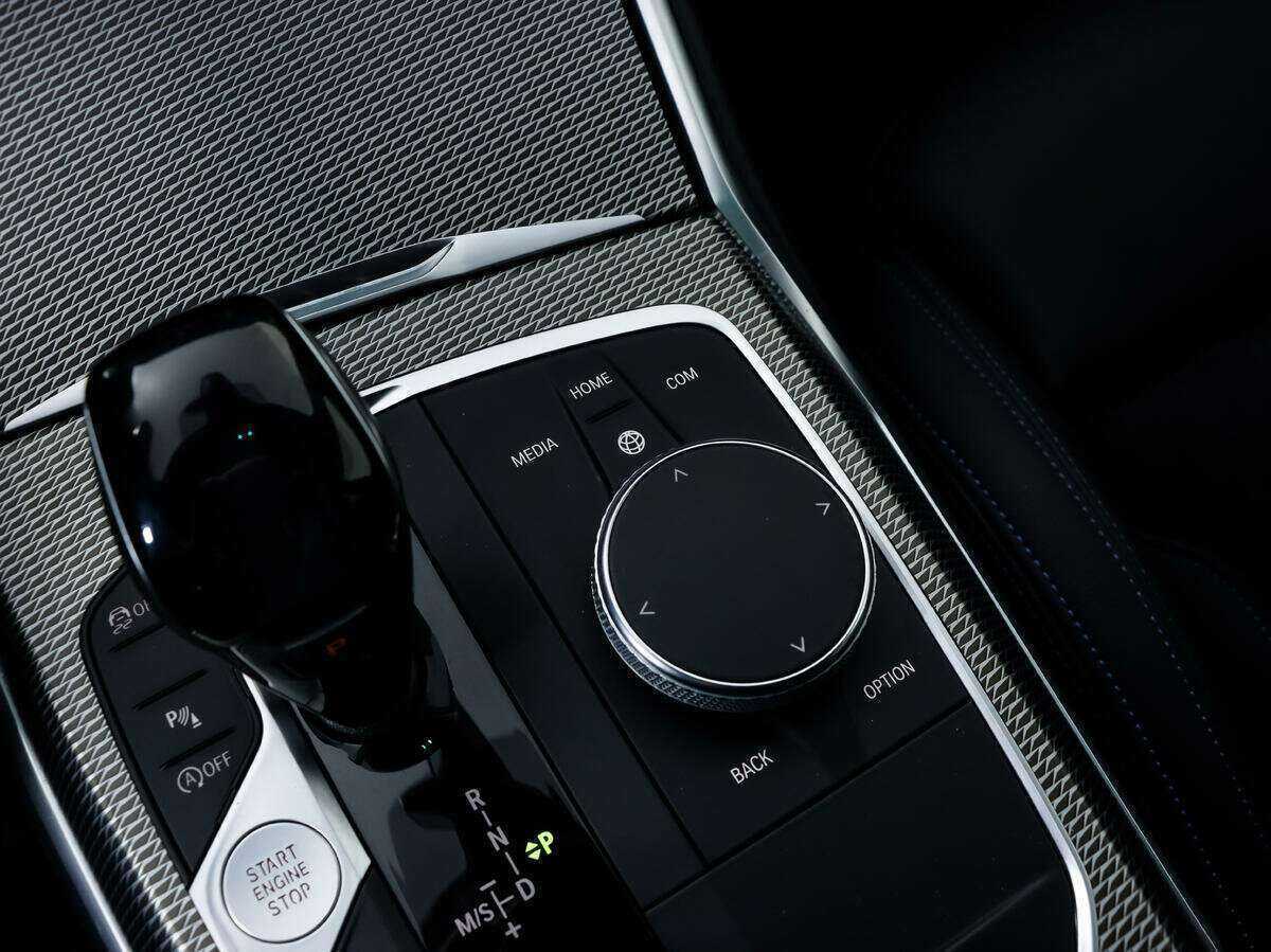 BMW 3 серии с пробегом — 2020 год. Фото: #20