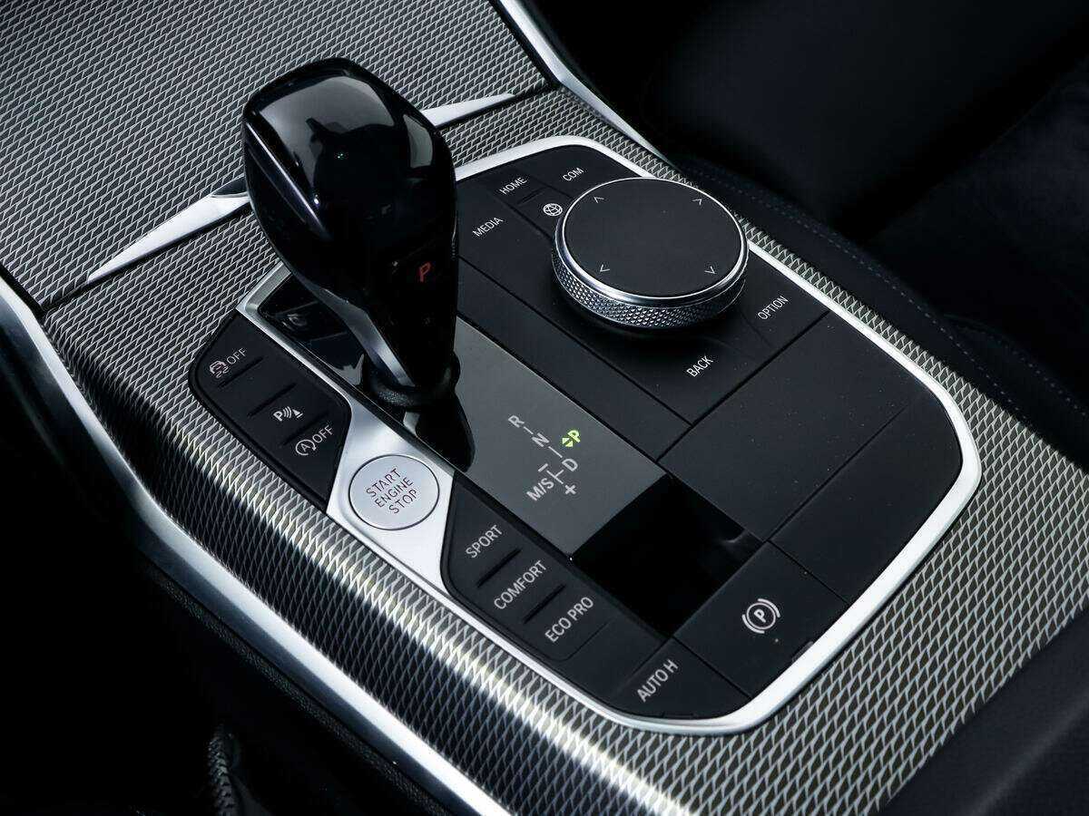 BMW 3 серии с пробегом — 2020 год. Фото: #22