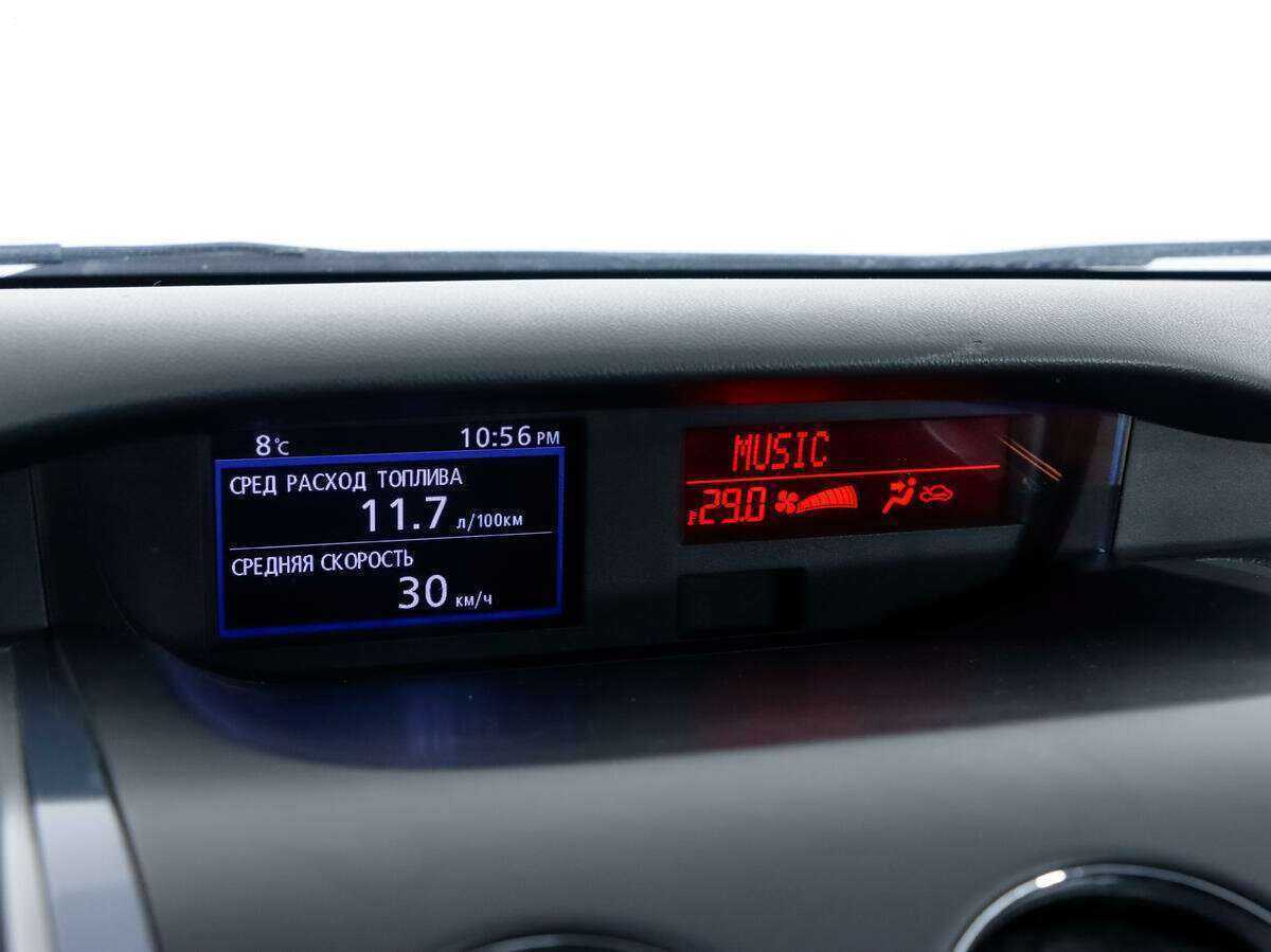 Mazda CX-7 с пробегом — 2011 год. Фото: #10