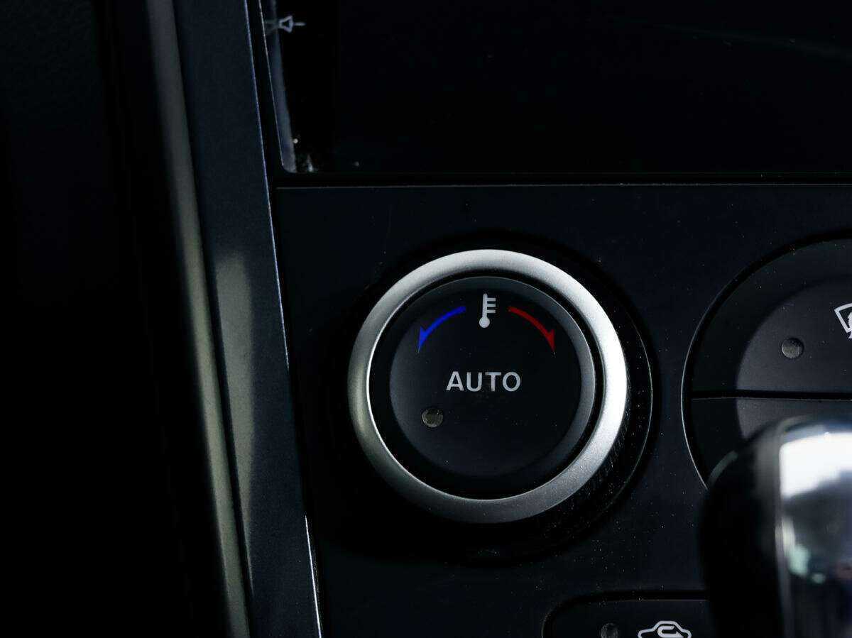 Mazda CX-7 с пробегом — 2011 год. Фото: #11