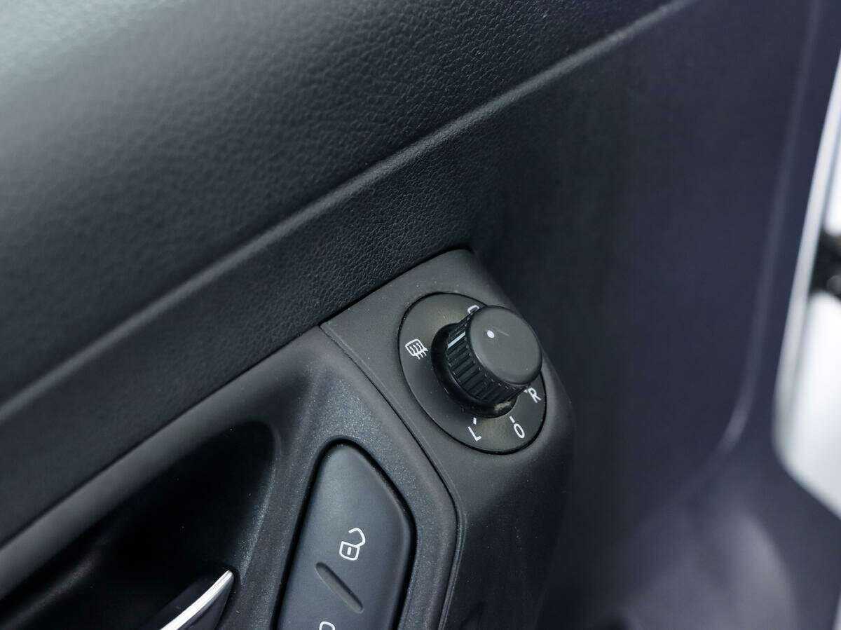 Volkswagen Polo с пробегом — 2016 год. Фото: #14