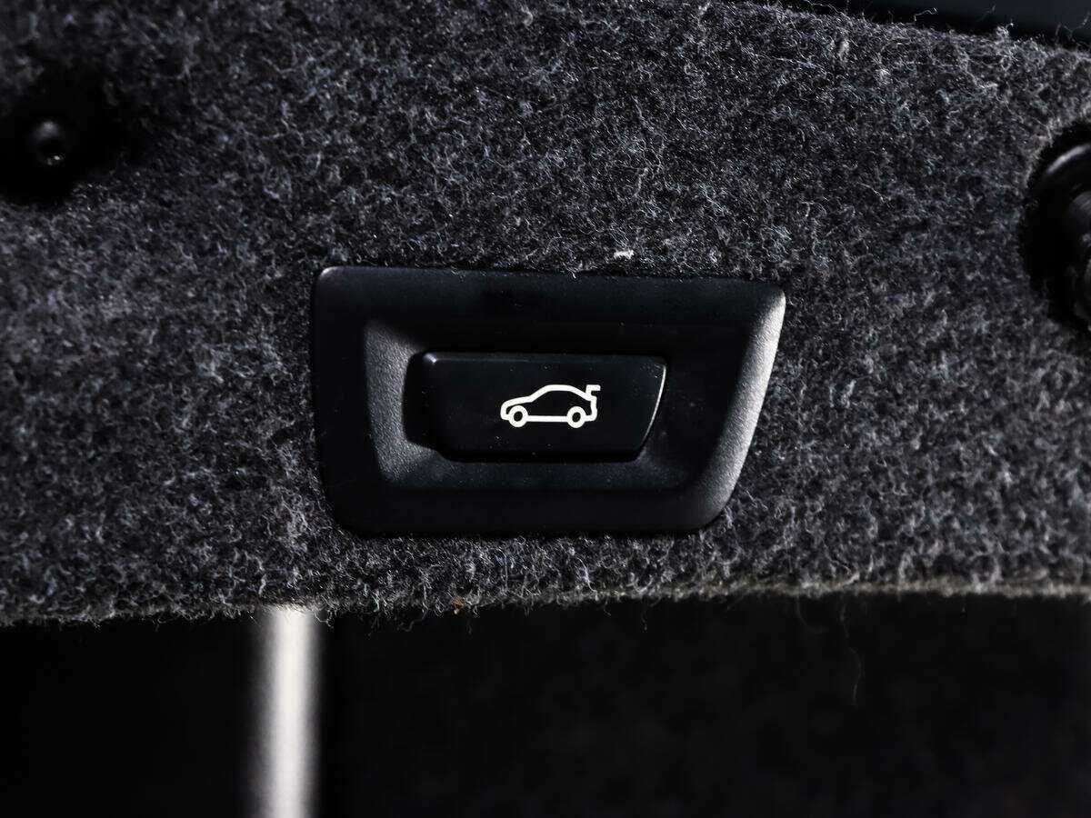 BMW 5 серии с пробегом — 2012 год. Фото: #24