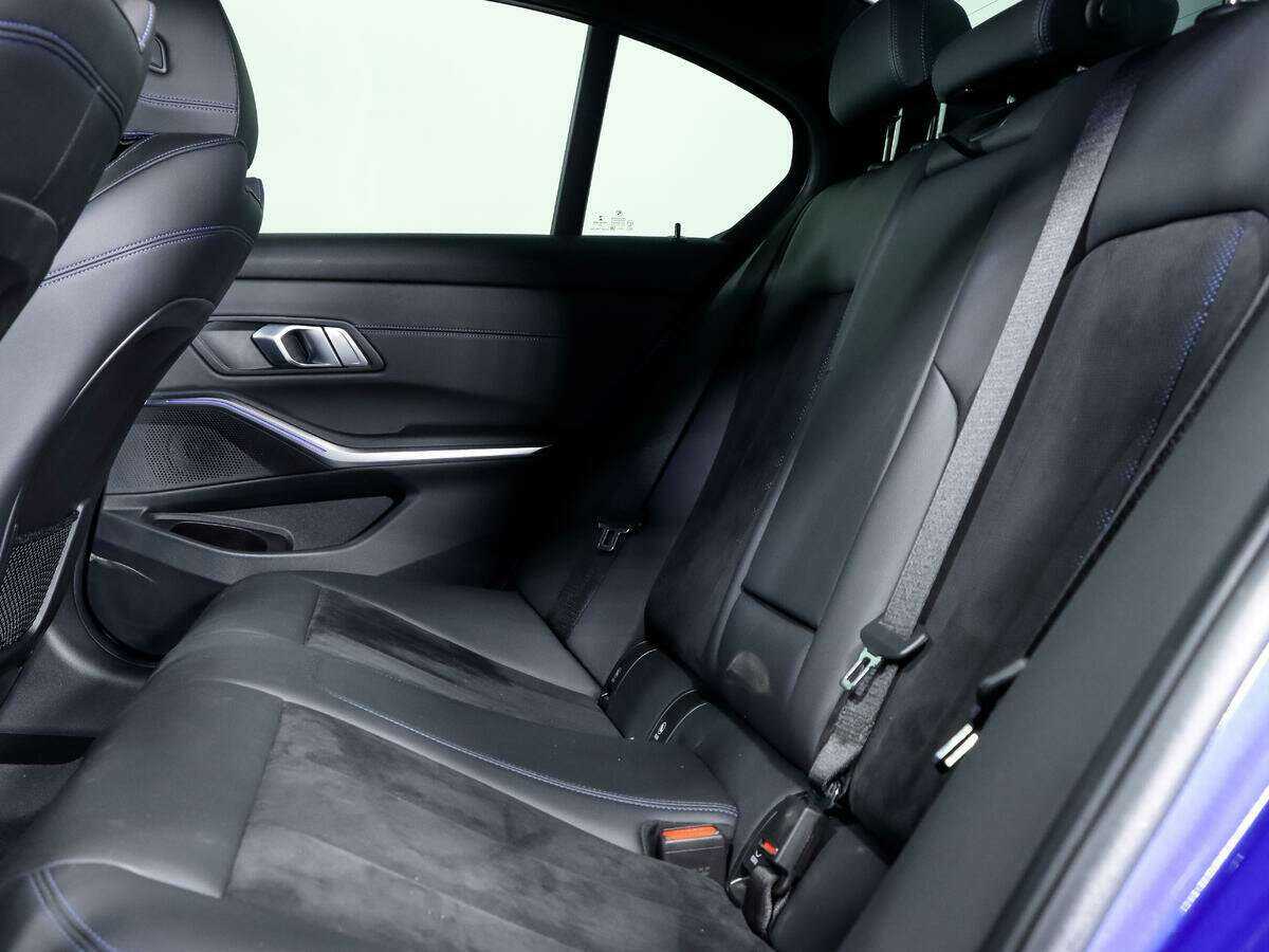 BMW 3 серии с пробегом — 2021 год. Фото: #10