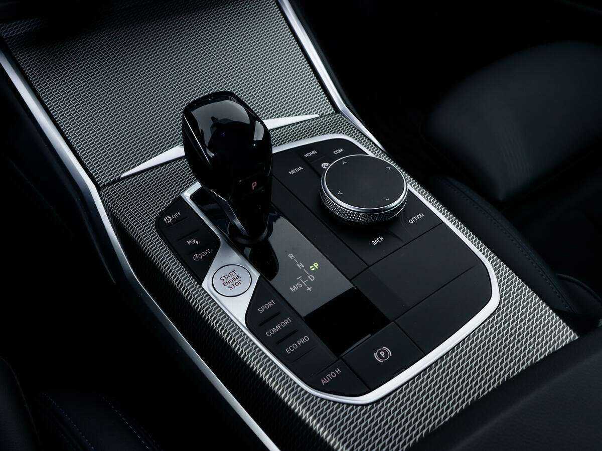 BMW 3 серии с пробегом — 2021 год. Фото: #15