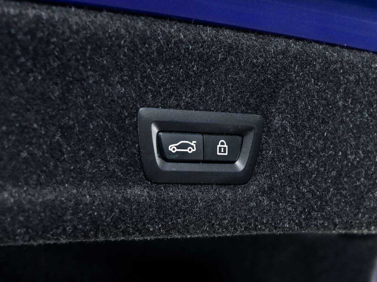 BMW 3 серии с пробегом — 2021 год. Фото: #16