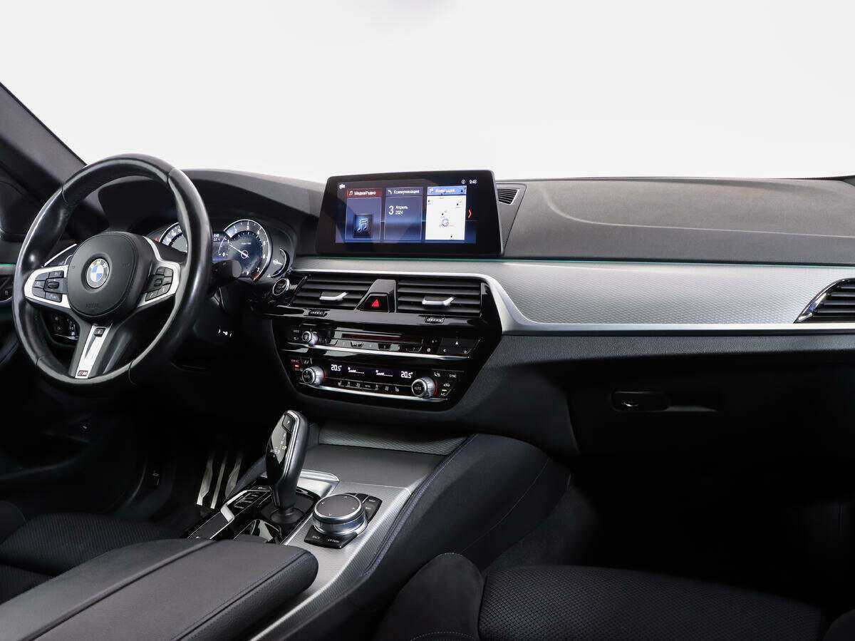 BMW 5 серии с пробегом — 2017 год. Фото: #6