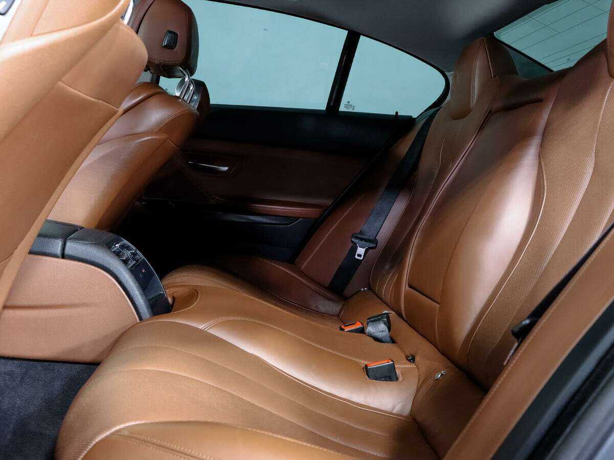 BMW 6 серии с пробегом — 2013 год. Фото: #10