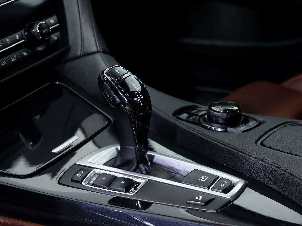 BMW 6 серии с пробегом — 2013 год. Фото: #11