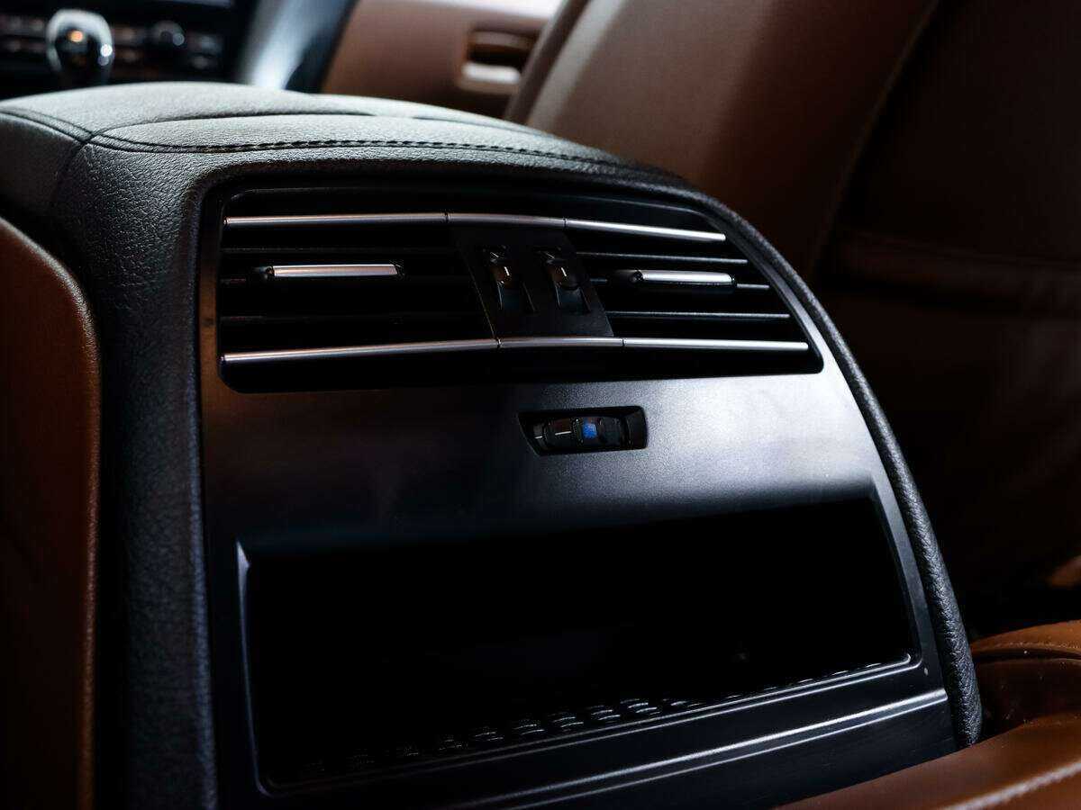 BMW 6 серии с пробегом — 2013 год. Фото: #22