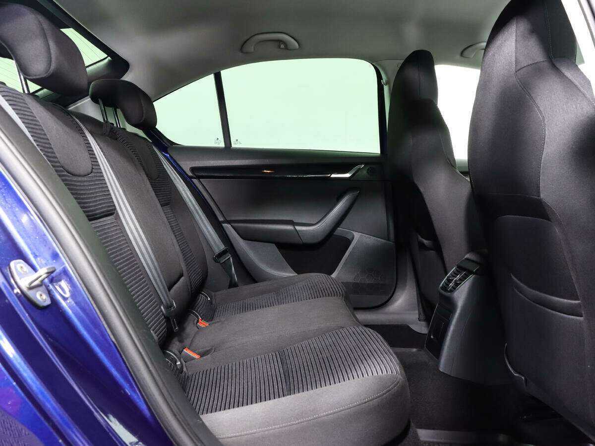 Skoda Octavia с пробегом — 2015 год. Фото: #11