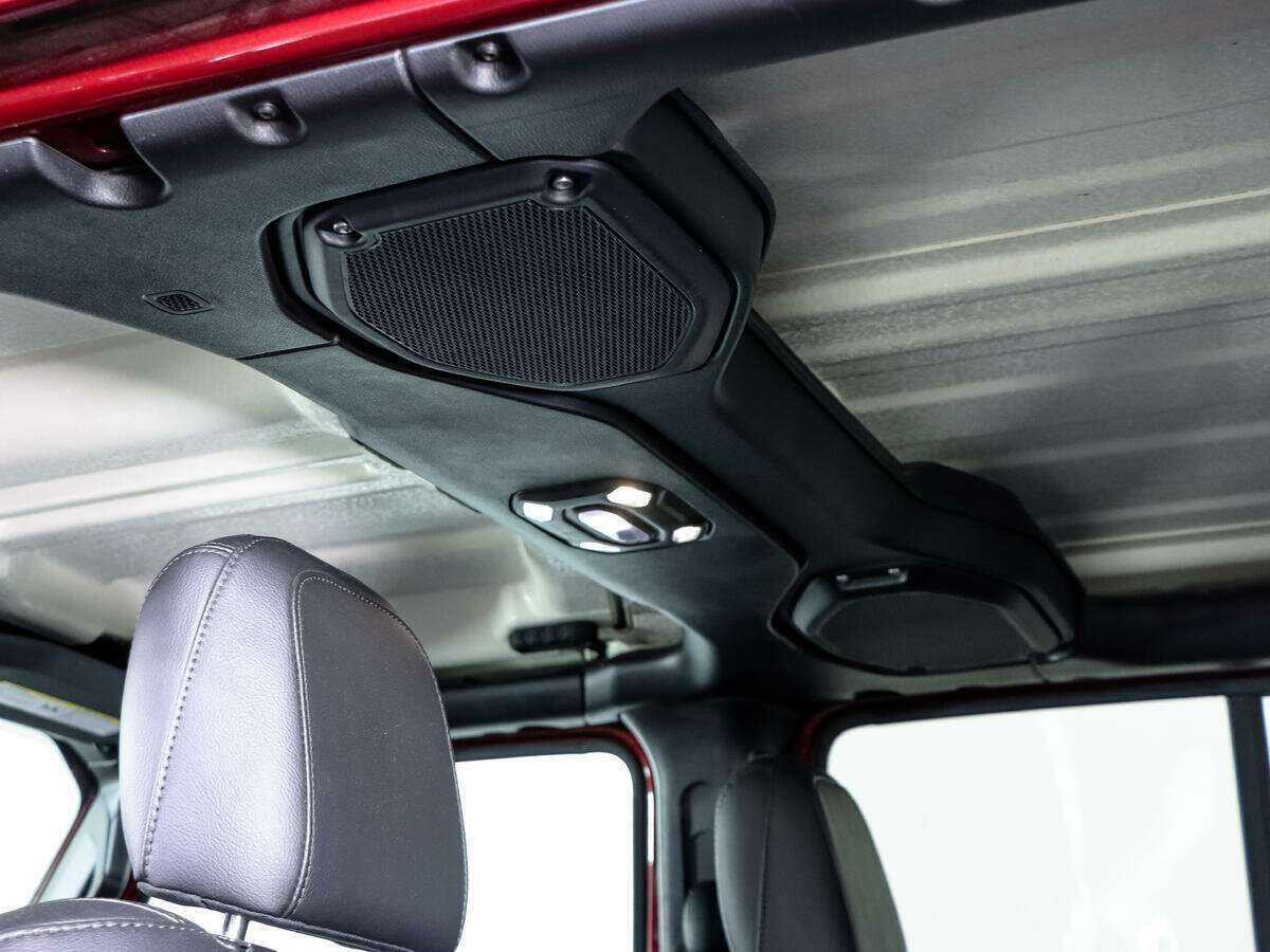 Jeep Wrangler с пробегом — 2021 год. Фото: #11