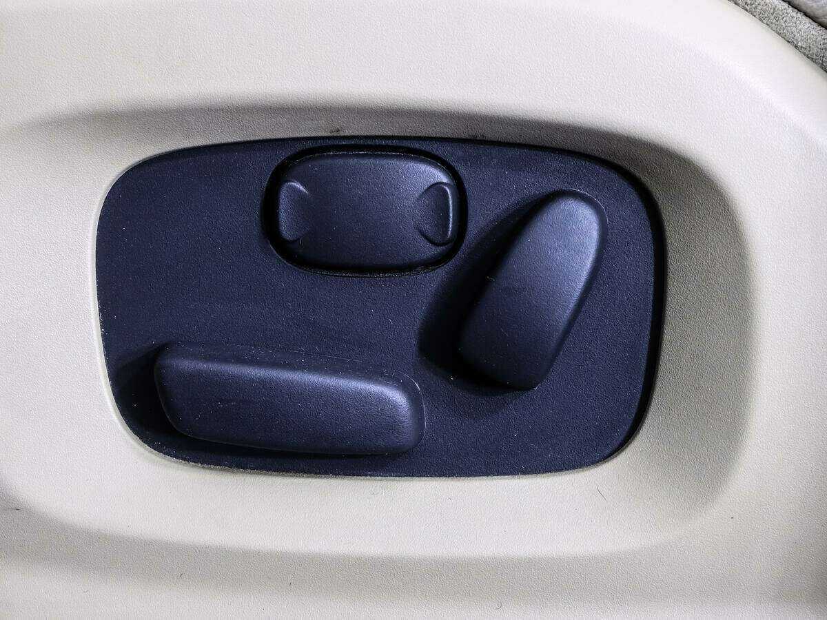 Land Rover Range Rover Evoque с пробегом — 2011 год. Фото: #17