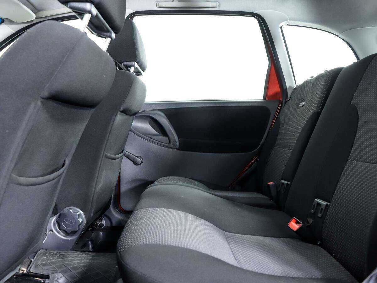 Lada (ВАЗ) Kalina с пробегом — 2012 год. Фото: #10