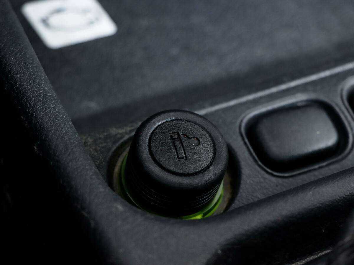 Lada (ВАЗ) Kalina с пробегом — 2012 год. Фото: #11