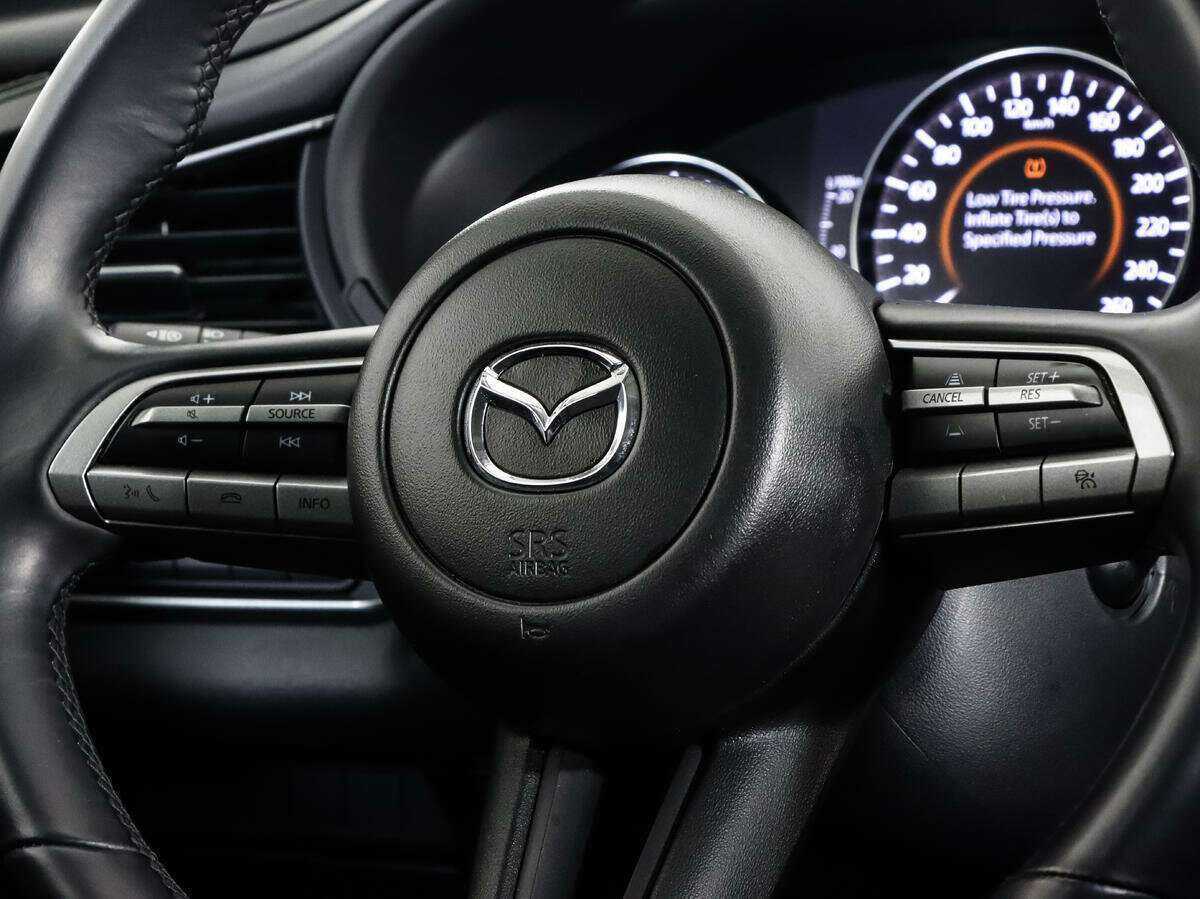 Mazda CX-30 с пробегом — 2022 год. Фото: #10