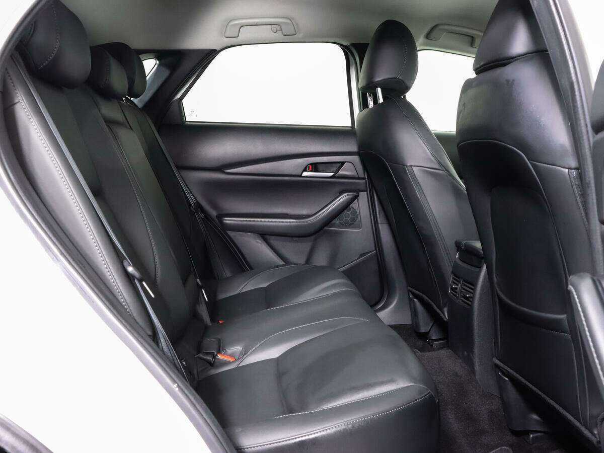 Mazda CX-30 с пробегом — 2022 год. Фото: #13