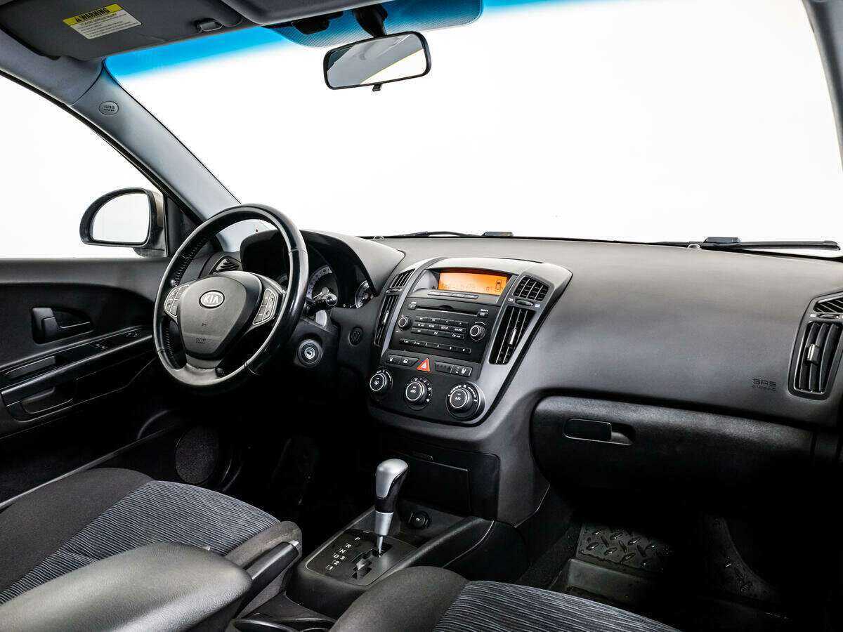 Kia Ceed с пробегом — 2008 год. Фото: #8