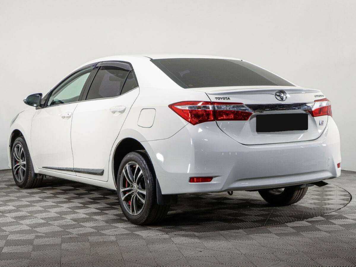 Toyota Corolla с пробегом — 2014 год. Фото: #6