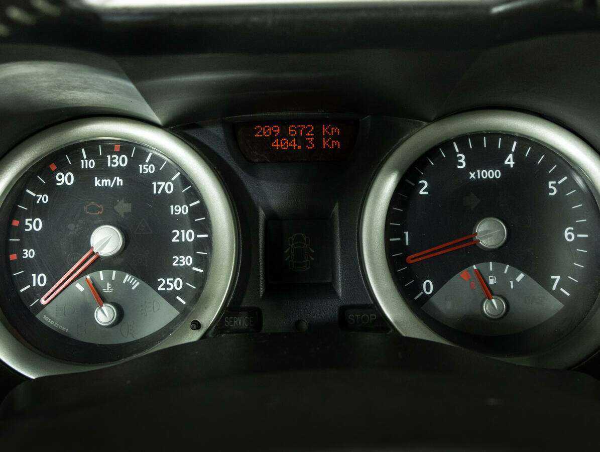 Renault Megane с пробегом — 2003 год. Фото: #11