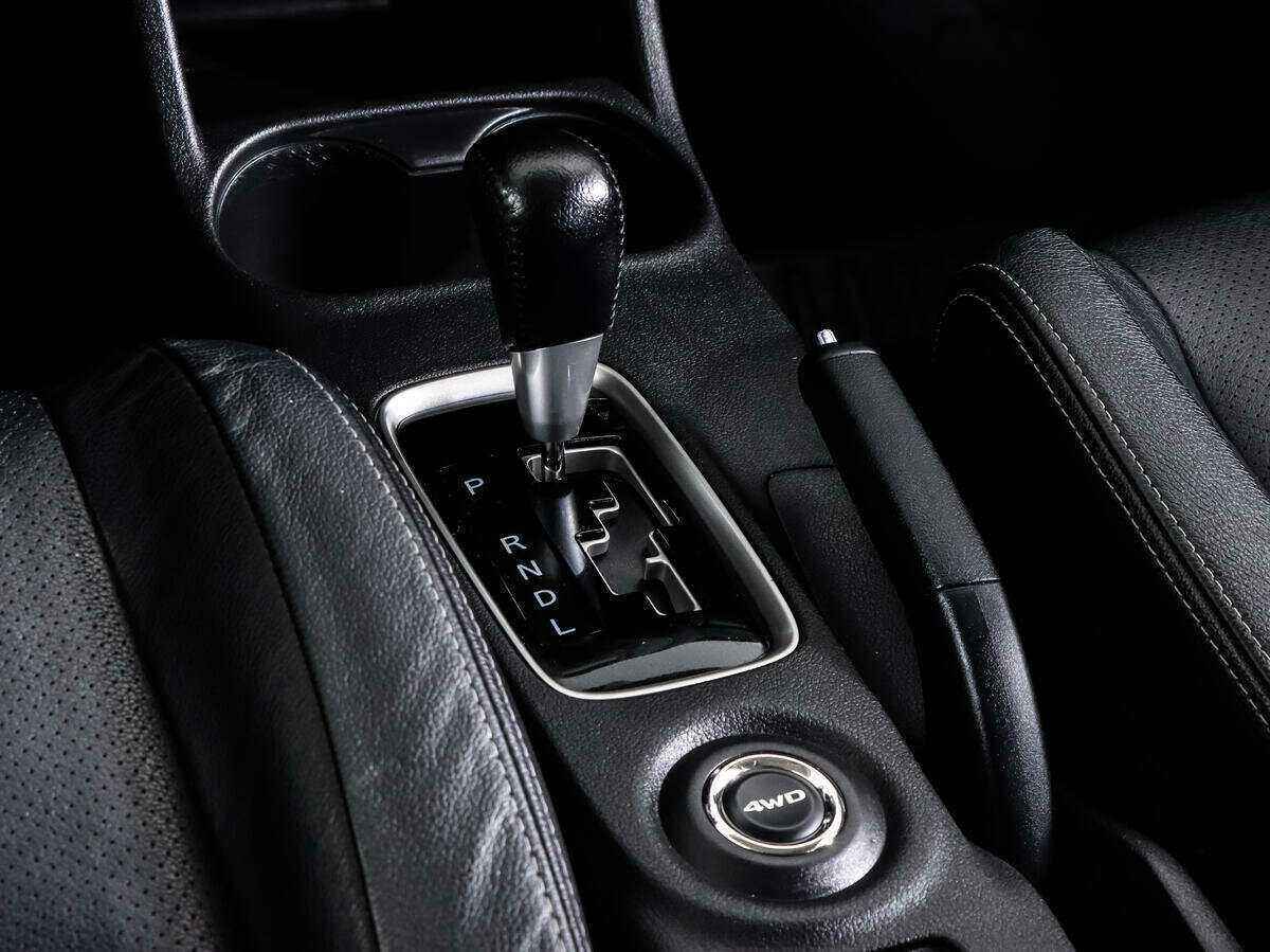 Mitsubishi Outlander с пробегом — 2016 год. Фото: #12