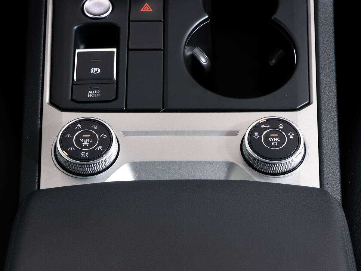 Volkswagen Touareg с пробегом — 2021 год. Фото: #14