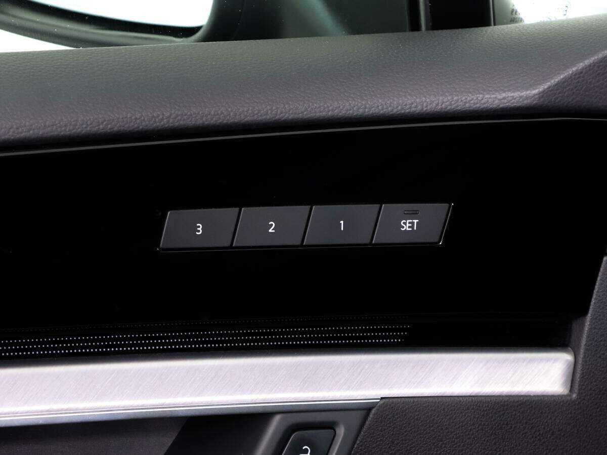 Volkswagen Touareg с пробегом — 2021 год. Фото: #15