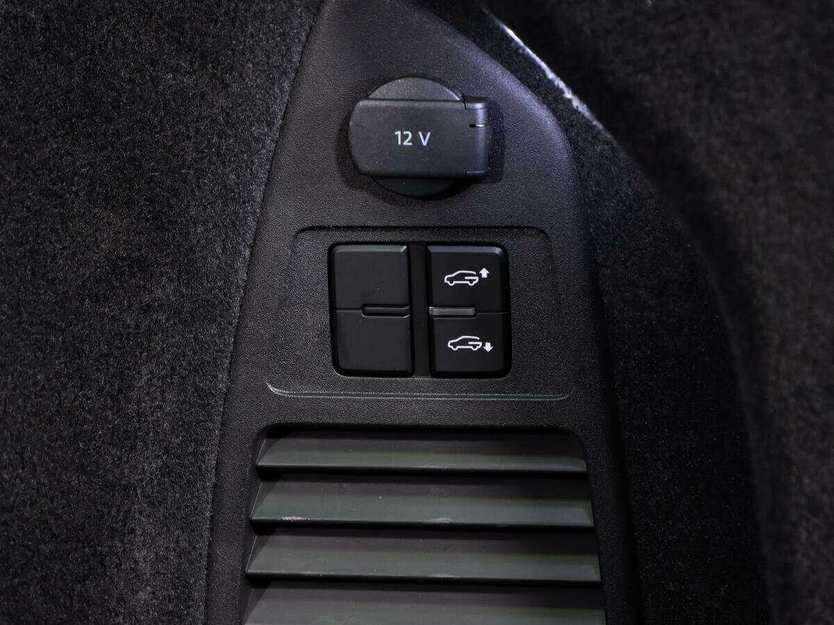 Volkswagen Touareg с пробегом — 2021 год. Фото: #20