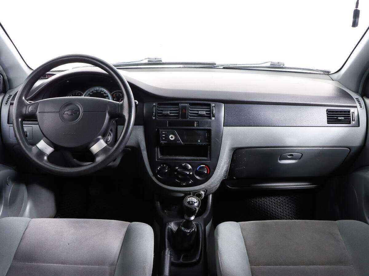 Chevrolet Lacetti с пробегом — 2006 год. Фото: #7