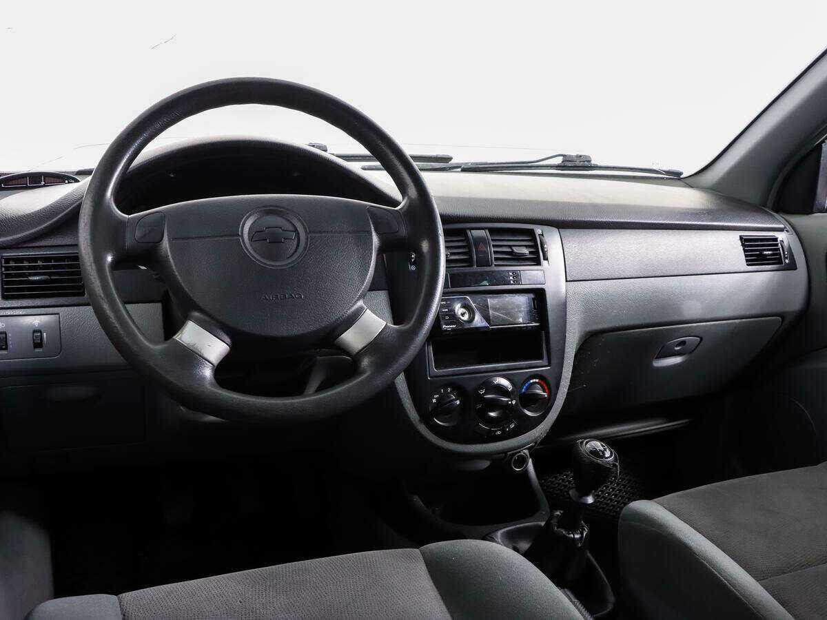 Chevrolet Lacetti с пробегом — 2006 год. Фото: #8