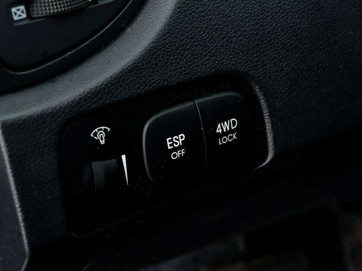 Kia Sportage с пробегом — 2007 год. Фото: #12