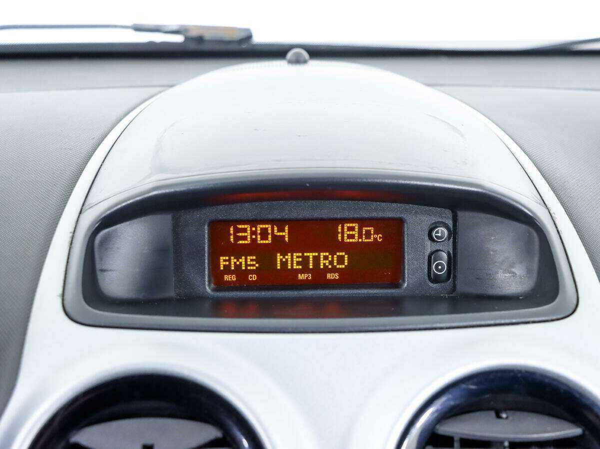 Opel Corsa с пробегом — 2008 год. Фото: #13