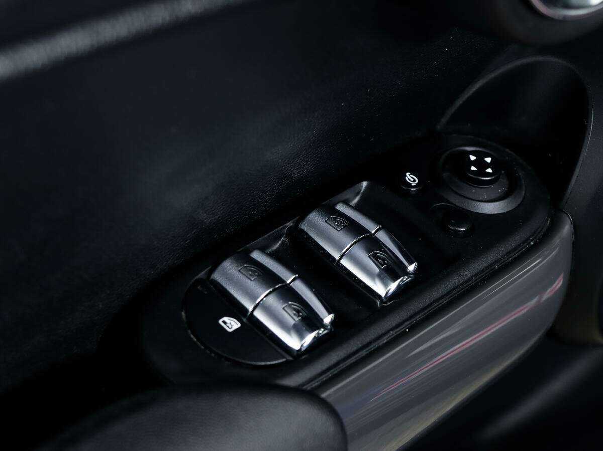 Mini Hatch с пробегом — 2021 год. Фото: #11