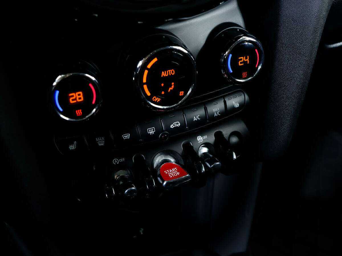 Mini Hatch с пробегом — 2021 год. Фото: #12