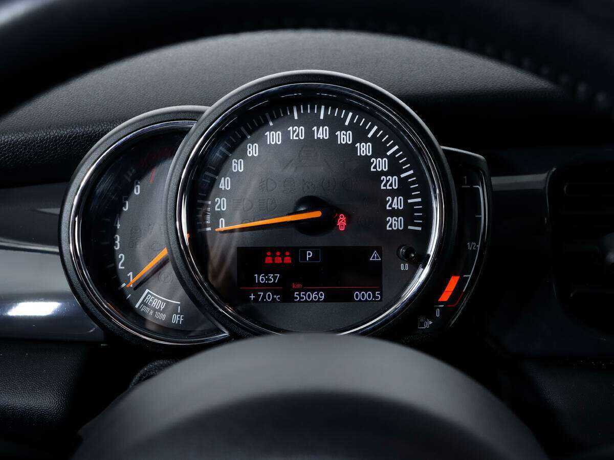 Mini Hatch с пробегом — 2021 год. Фото: #16