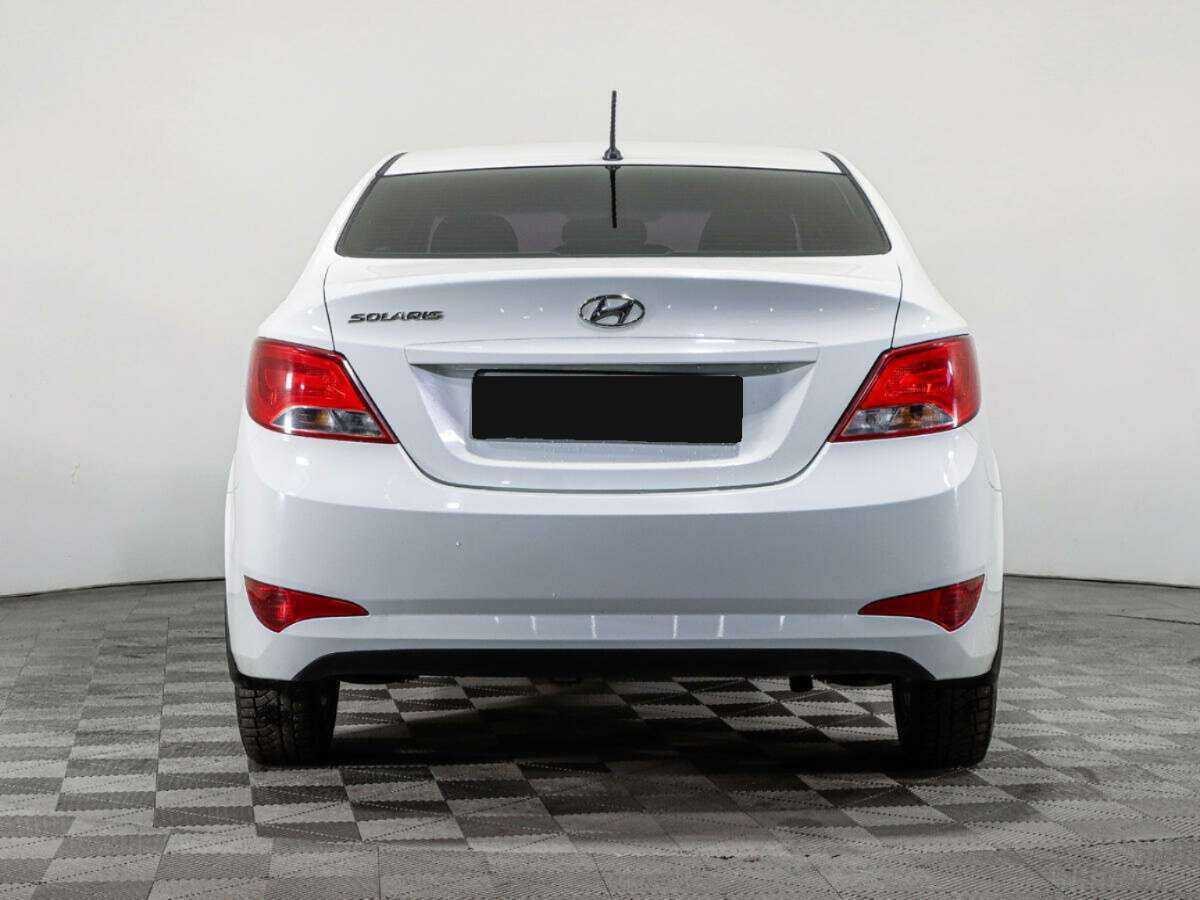 Hyundai Solaris с пробегом — 2016 год. Фото: #4