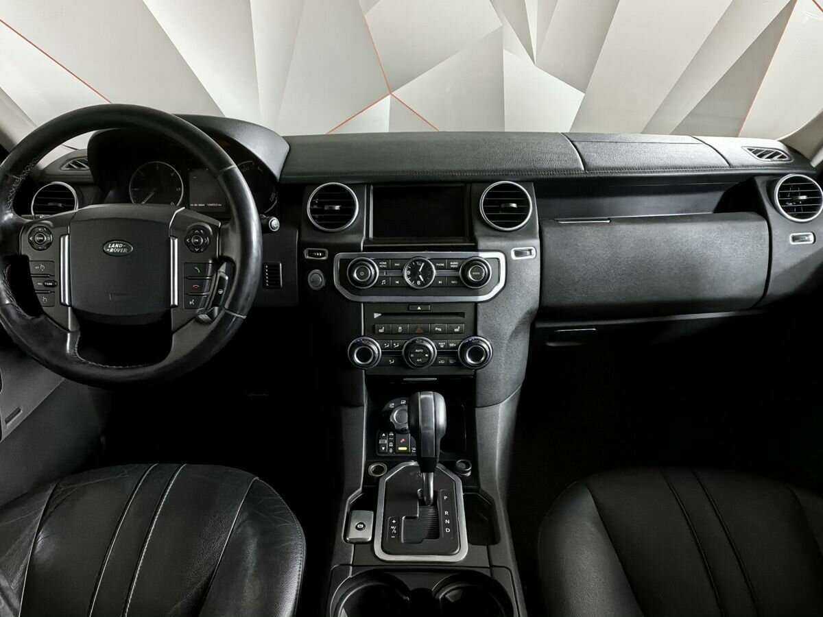 Land Rover Discovery с пробегом — 2010 год. Фото: #9